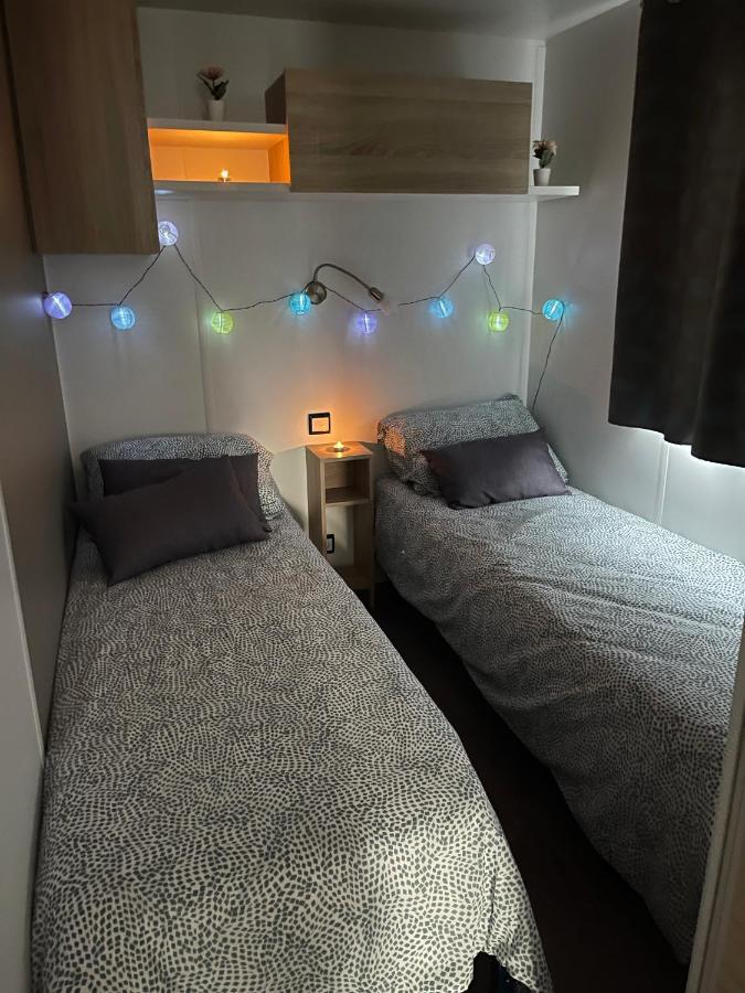 Mobil-Home 4 Etoiles Avec Piscine Proche De Blois أونزاين المظهر الخارجي الصورة