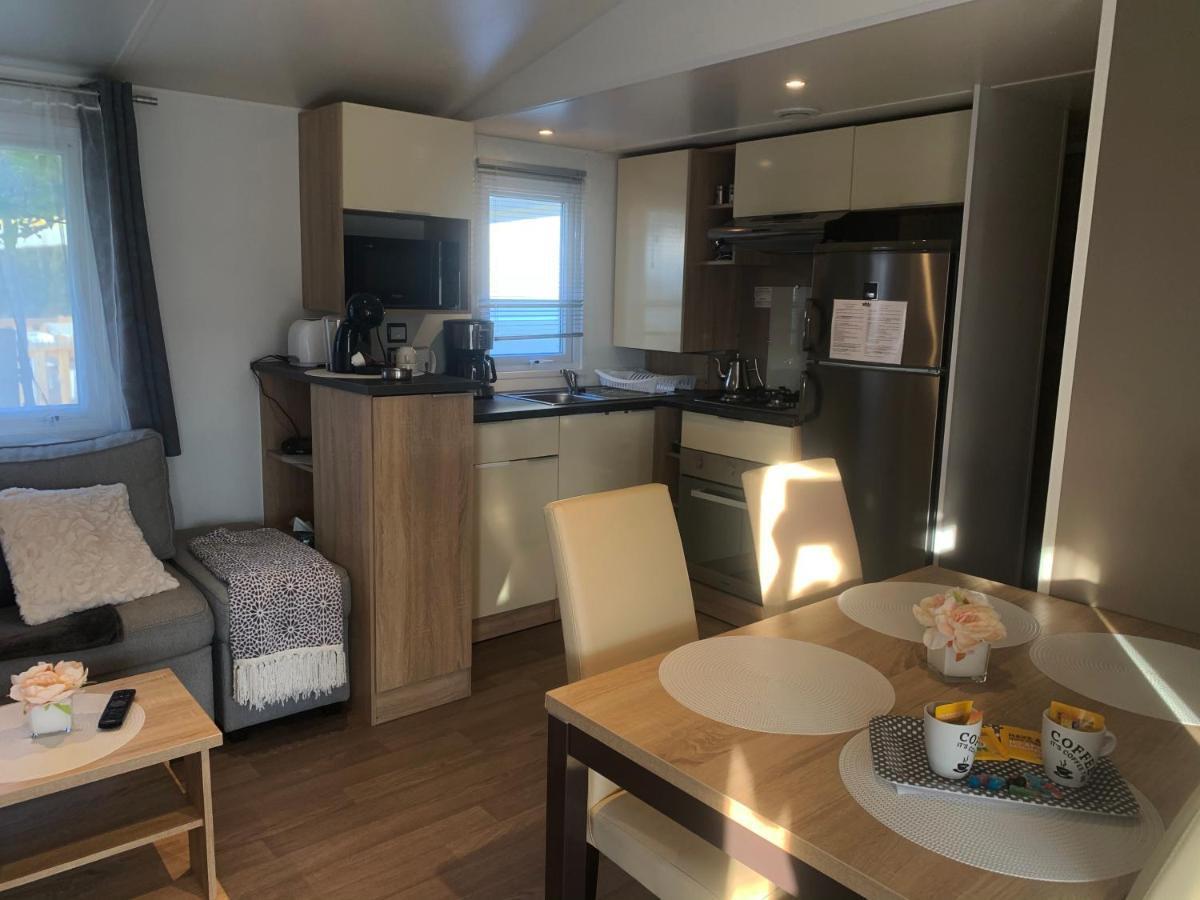 Mobil-Home 4 Etoiles Avec Piscine Proche De Blois أونزاين المظهر الخارجي الصورة