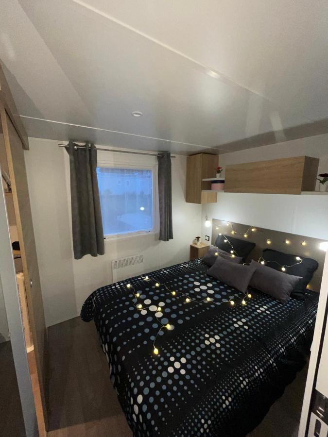 Mobil-Home 4 Etoiles Avec Piscine Proche De Blois أونزاين المظهر الخارجي الصورة